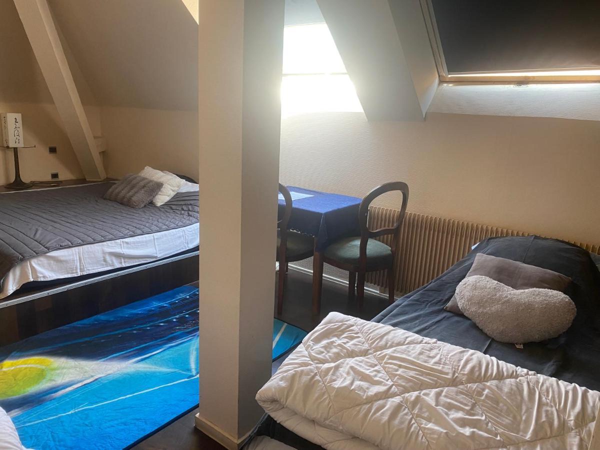 Chambres Privatives Chez L'Habitant 게브윌러 외부 사진