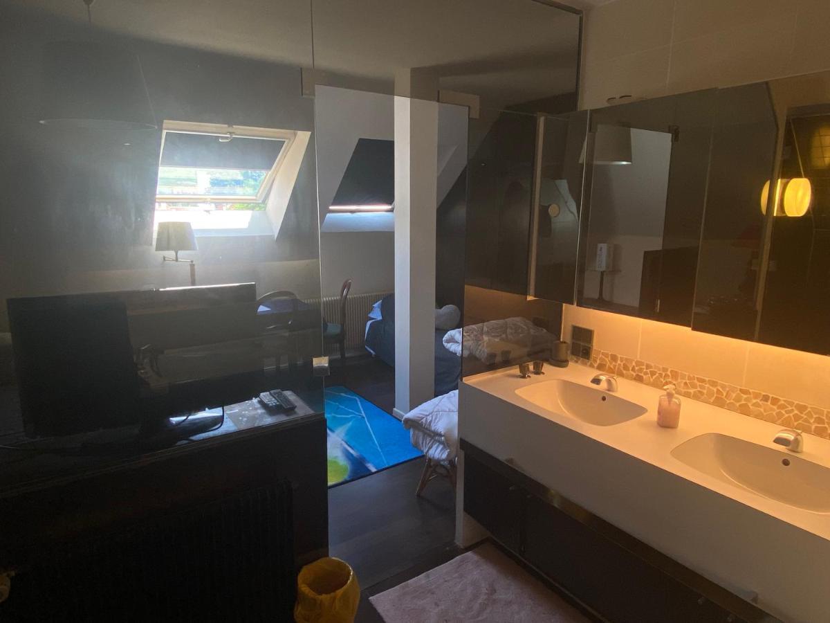Chambres Privatives Chez L'Habitant 게브윌러 외부 사진