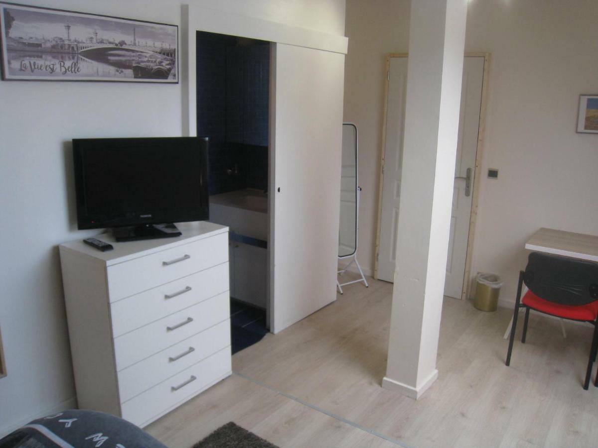 Chambres Privatives Chez L'Habitant 게브윌러 외부 사진