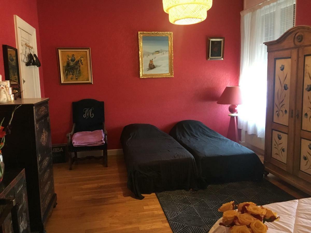 Chambres Privatives Chez L'Habitant 게브윌러 외부 사진