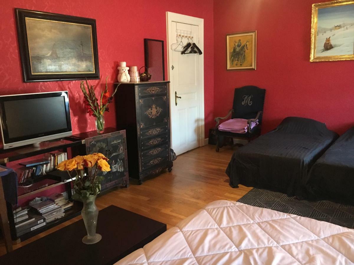 Chambres Privatives Chez L'Habitant 게브윌러 외부 사진