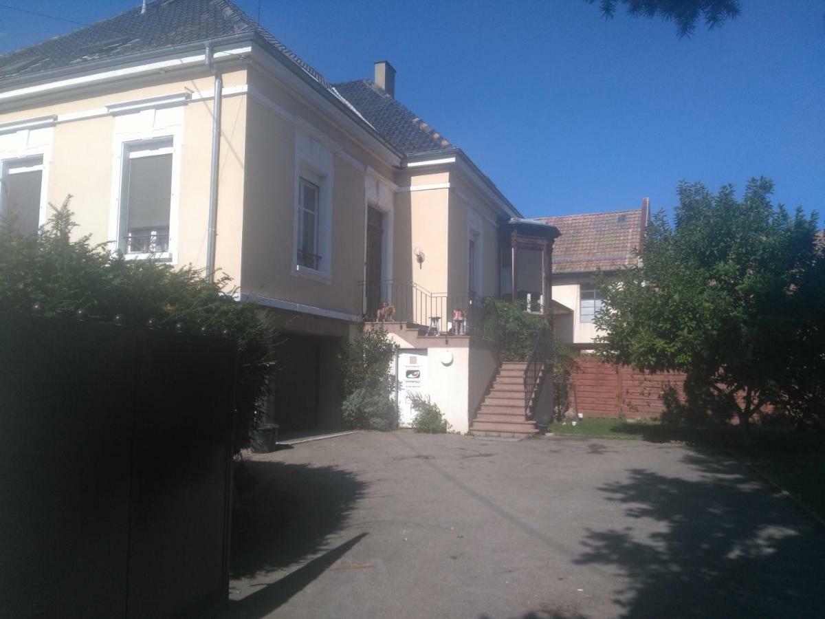 Chambres Privatives Chez L'Habitant 게브윌러 외부 사진