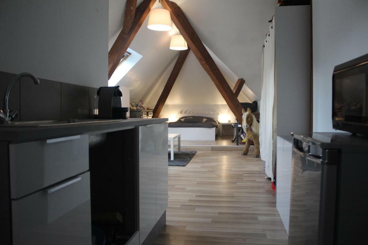 Chambres Privatives Chez L'Habitant 게브윌러 외부 사진