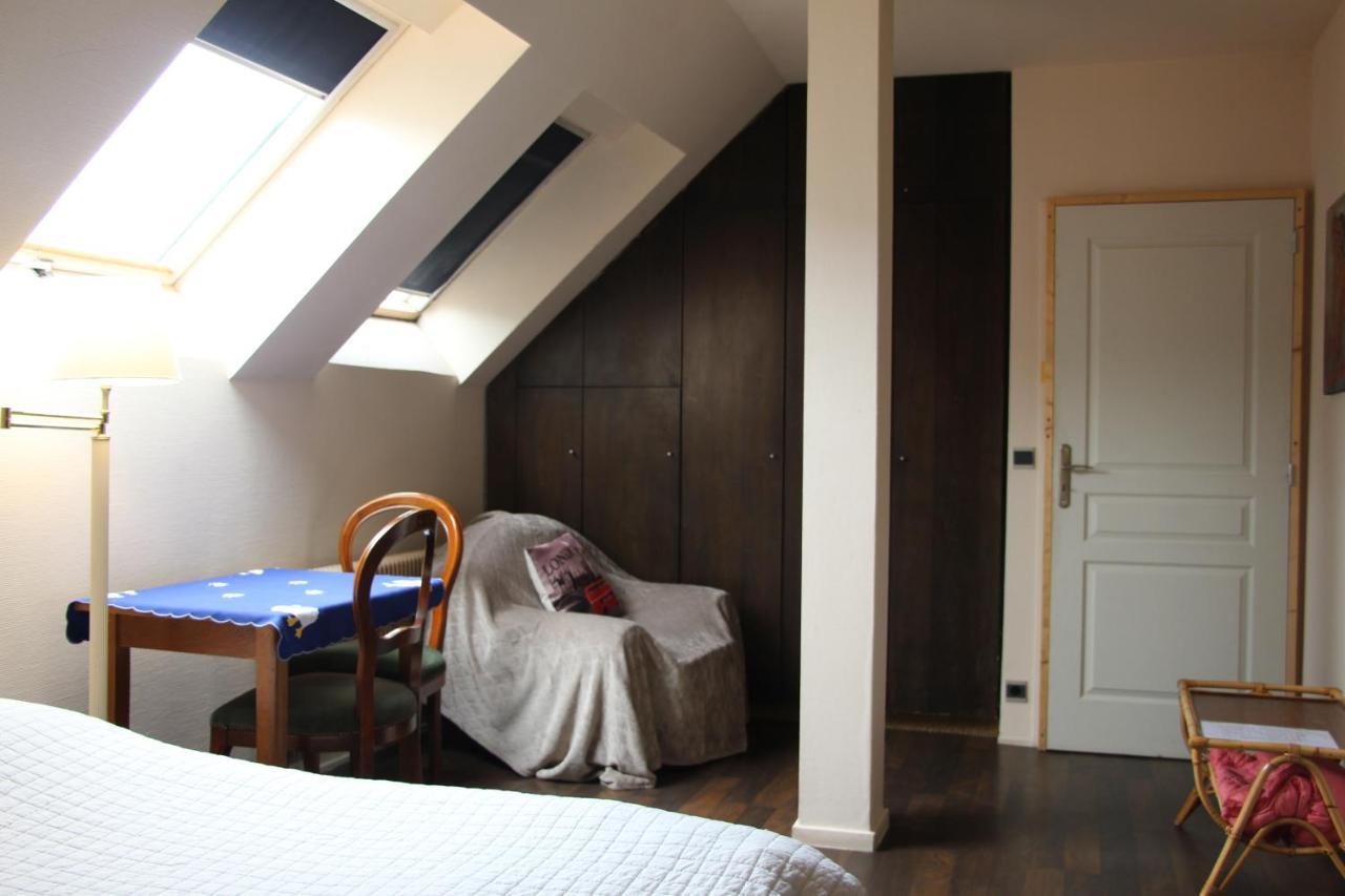 Chambres Privatives Chez L'Habitant 게브윌러 외부 사진